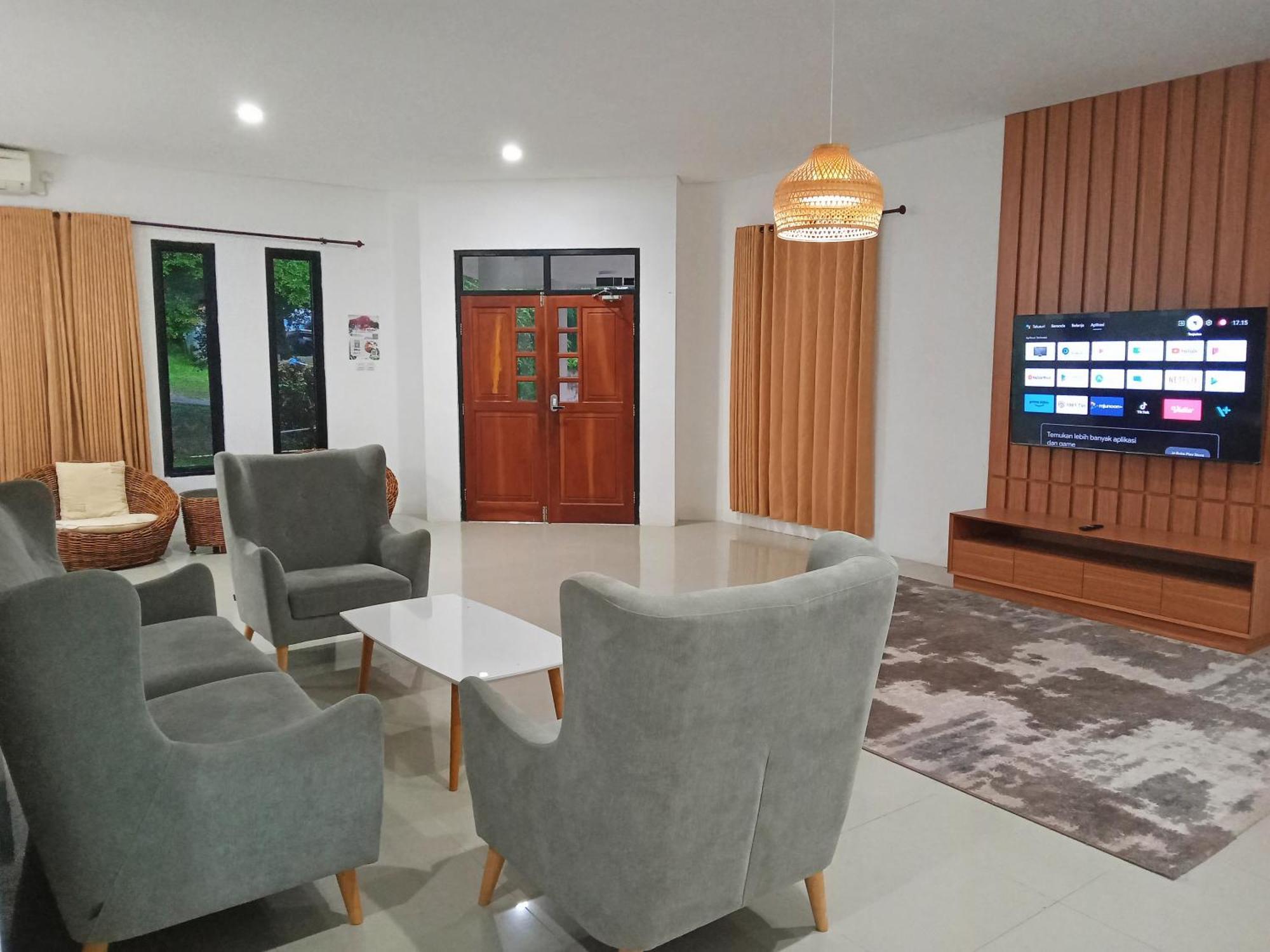 Jatiluhur Valley Resort Purwakarta Luaran gambar